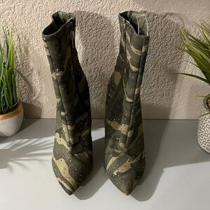Steve Madden Camouflage Stretch Ankle Boots with Stud Detail - Olive Green